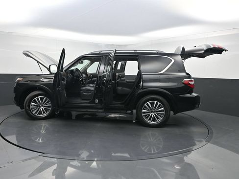 Used 2023 Nissan Armada SL w/ Captain's Chairs Package RWD image 40