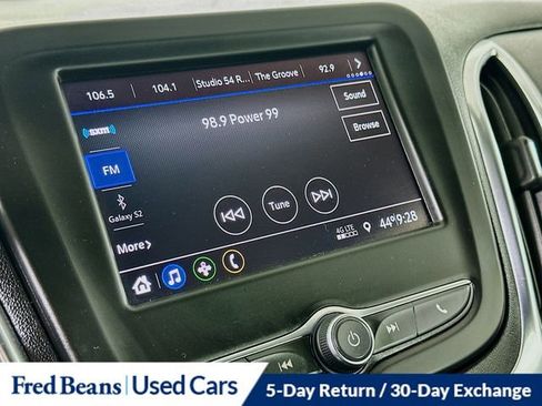 Used 2021 Chevrolet Equinox LT image 16