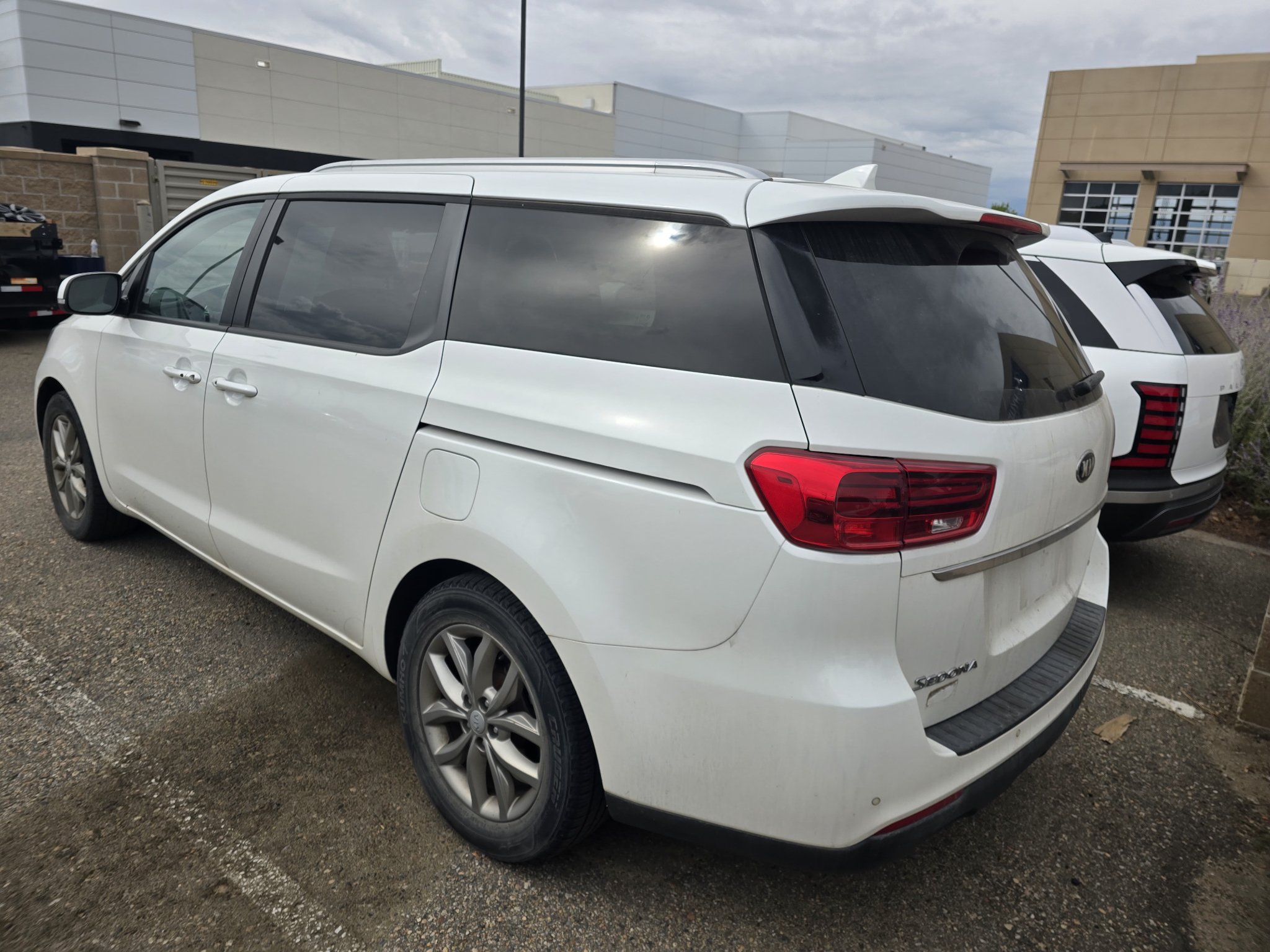 Used 2020 Kia Sedona EX FWD image 14