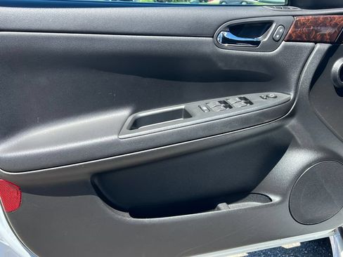 Used 2012 Chevrolet Impala LT w/ LT Sunroof Package FWD image 15