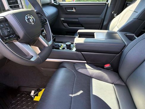Used 2026 Toyota Tundra Platinum AWD/4WD image 16