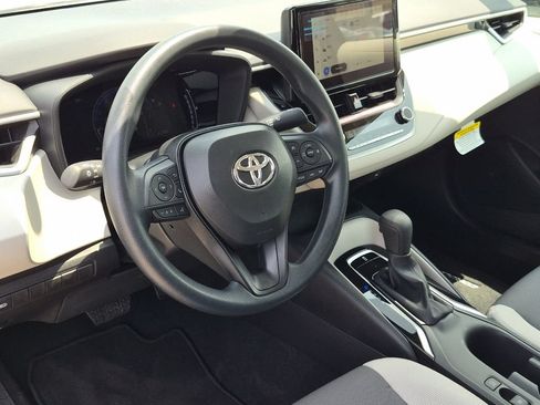 Used 2026 Toyota Corolla LE FWD image 10