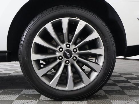 Used 2020 Lincoln Navigator Reserve w/ Luxury Package AWD/4WD image 17