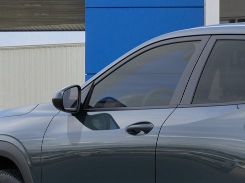 New 2026 Chevrolet Trax LS w/ LS Convenience Package FWD image 12
