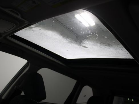 Used 2019 Subaru Forester Premium image 17