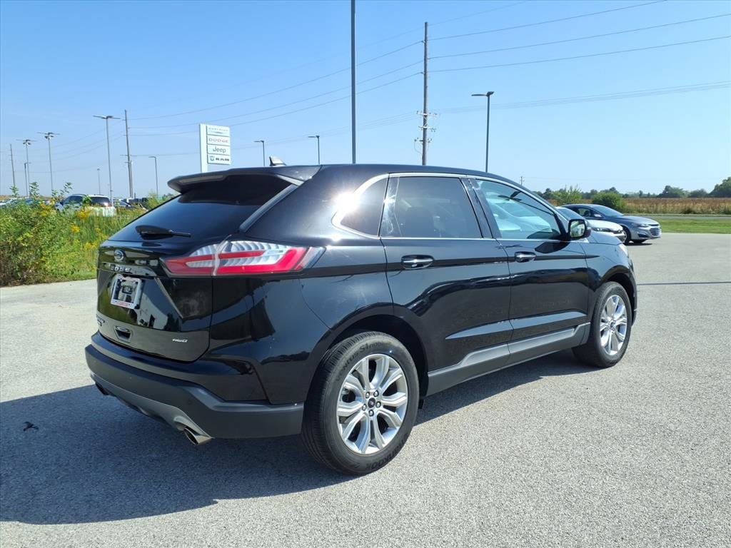 Used 2024 Ford Edge Titanium AWD/4WD image 3