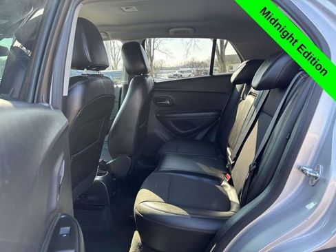 Used 2022 Chevrolet Trax LT w/ Sport Edition image 23