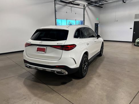 Used 2026 Mercedes-Benz GLC 350e 4MATIC image 3