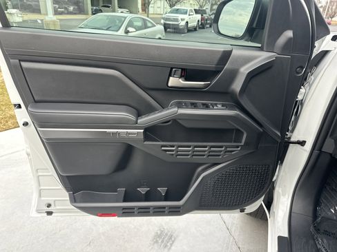 Certified 2025 Toyota Tacoma TRD Off-Road image 14