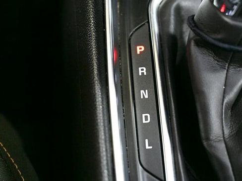 Used 2021 Chevrolet Traverse LS FWD image 27
