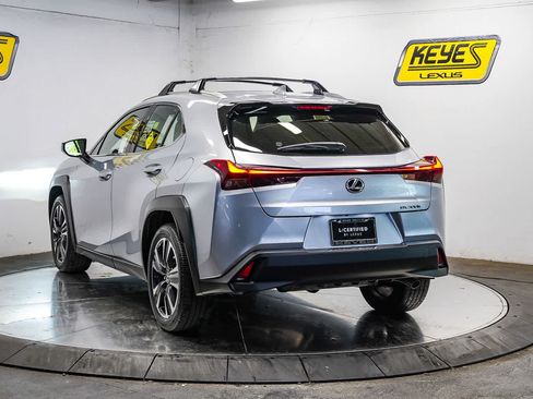 Certified 2025 Lexus UX 300h FWD w/ Accessory Package (Z2) image 4