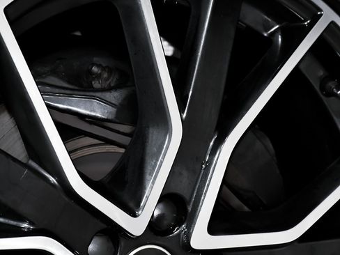 Used 2023 Audi SQ5 Premium Plus w/ Premium Plus Package image 98