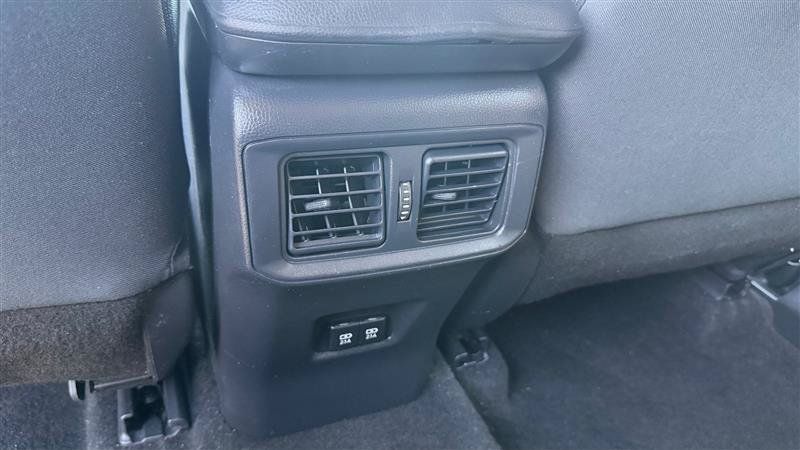 Used 2020 Toyota RAV4 XLE w/ Convenience Package FWD image 23