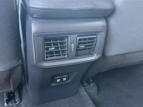 Used 2020 Toyota RAV4 XLE w/ Convenience Package FWD image 23