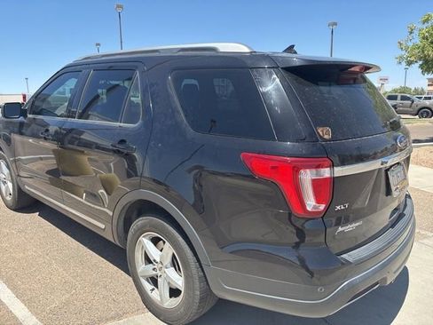 Used 2019 Ford Explorer XLT w/ Equipment Group 201A FWD image 5