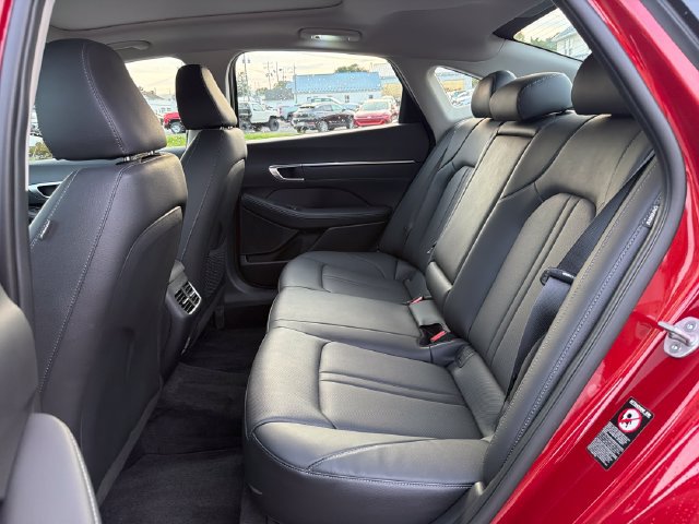 Used 2023 Hyundai Sonata Limited FWD image 13