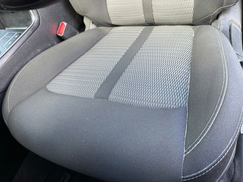 Used 2023 Kia Sorento LX FWD image 22