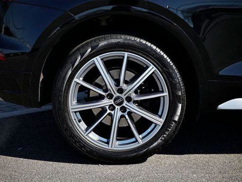 Certified 2024 Audi SQ5 Premium AWD/4WD image 5