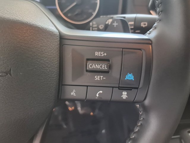 Used 2026 Nissan Rogue SV AWD/4WD image 9