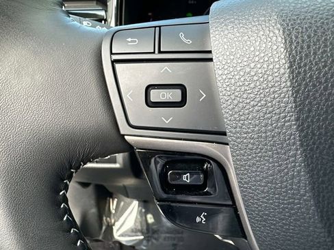 Used 2026 Toyota Camry SE w/ Convenience Package image 28