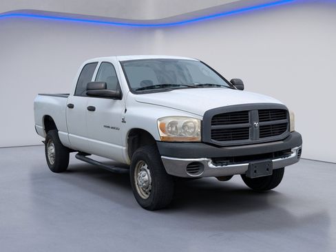 Used 2006 Dodge Ram 2500 Truck ST w/ Trailer Tow Group AWD/4WD image 3