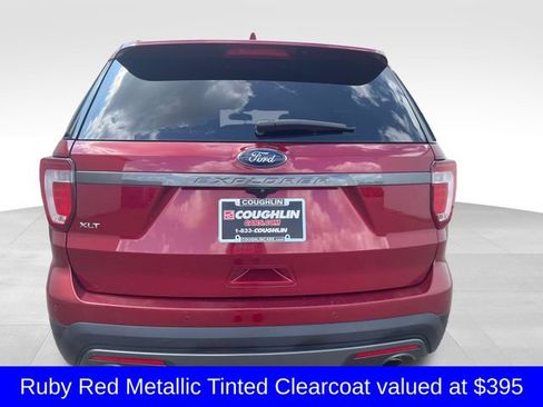 Used 2017 Ford Explorer XLT w/ Equipment Group 202A FWD image 4