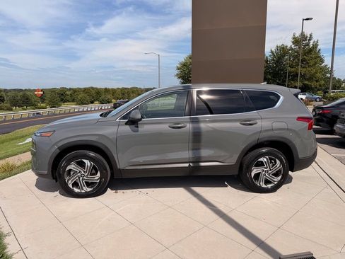 Used 2022 Hyundai Santa Fe SE AWD/4WD image 6
