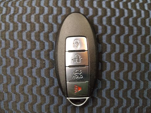 Used 2018 Nissan Versa Note SV w/ SV Special Edition Package FWD image 32