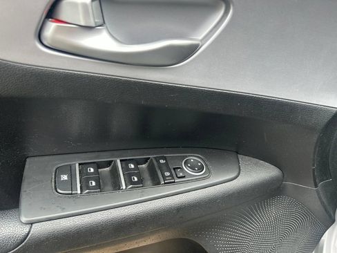 Certified 2024 Kia Forte LXS w/ LXS Technology Package FWD image 8