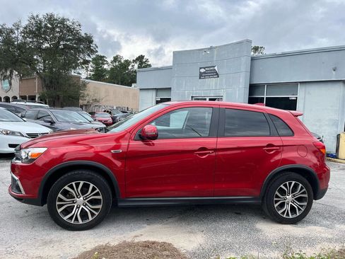 Used 2018 Mitsubishi Outlander Sport ES image 3