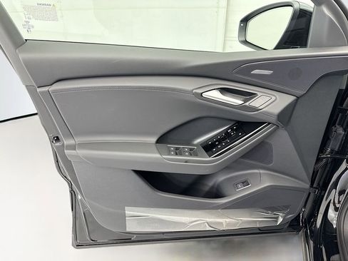 New 2025 Audi Q6 e-tron Premium Plus image 24