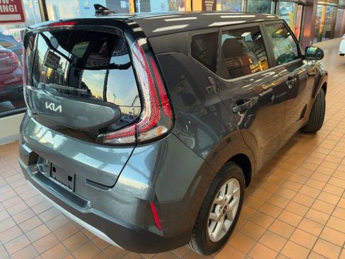 Used 2023 Kia Soul LX w/ Option Group 015 image 9