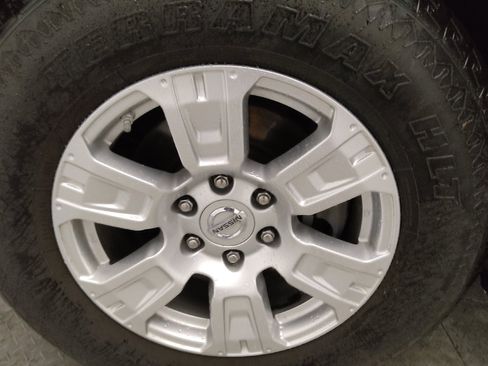 Used 2019 Nissan Titan SV RWD image 31