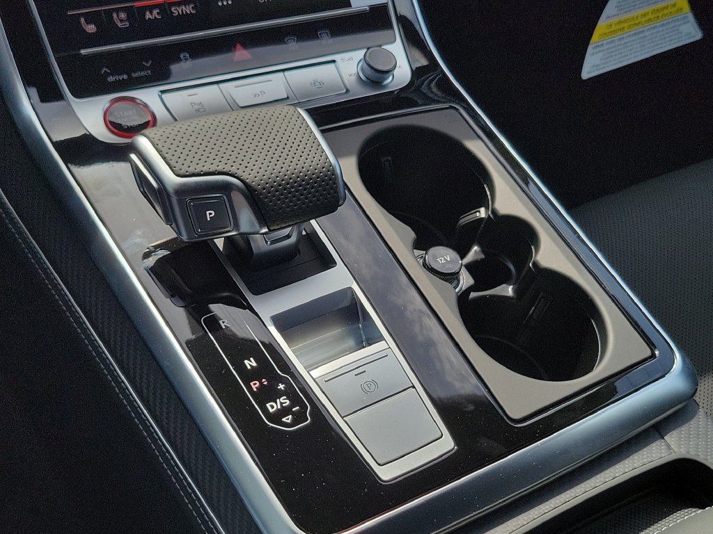 New 2027 Audi RS Q8 performance AWD/4WD image 14