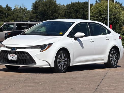 Certified 2022 Toyota Corolla LE FWD image 10