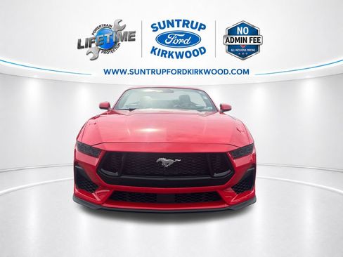 Used 2025 Ford Mustang Premium RWD image 10
