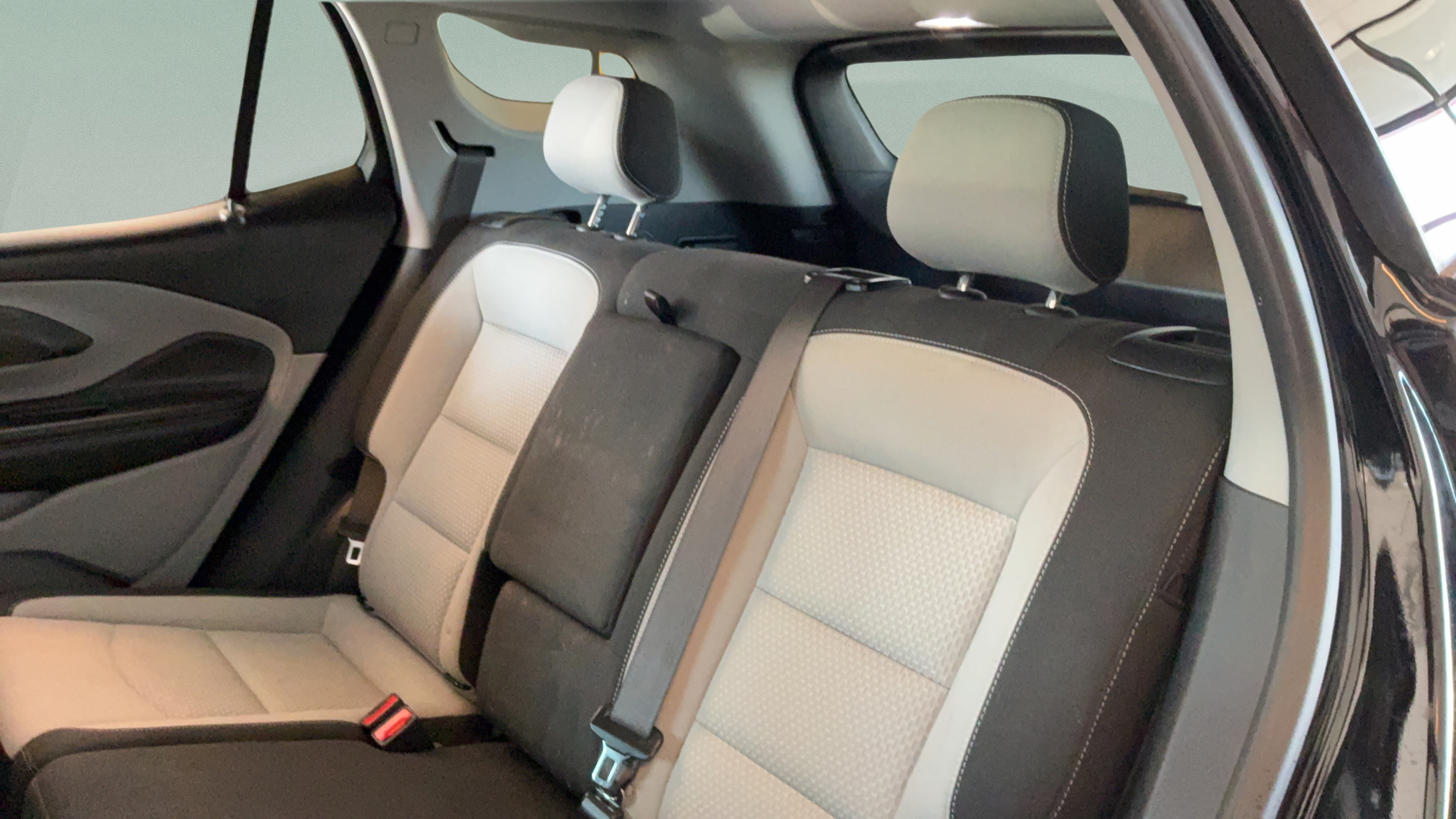 Used 2022 GMC Terrain SLE w/ Driver Convenience Package FWD image 27