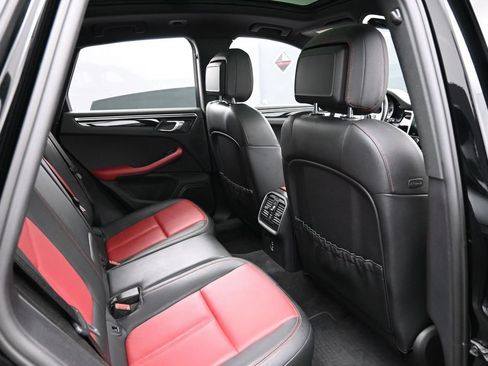 Certified 2021 Porsche Macan S AWD/4WD image 27