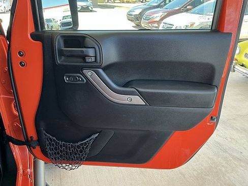 Used 2015 Jeep Wrangler Unlimited Sport w/ Quick Order Package 24S AWD/4WD image 10