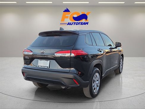 Certified 2022 Toyota Corolla Cross L image 5