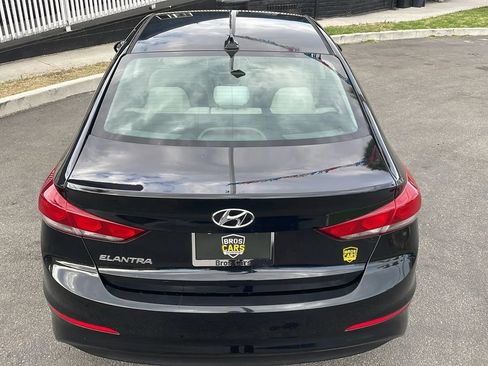 Used 2017 Hyundai Elantra SE FWD image 38