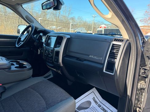 Used 2016 RAM 3500 Big Horn image 49