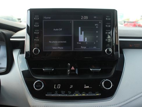 Used 2020 Toyota Corolla SE FWD image 28
