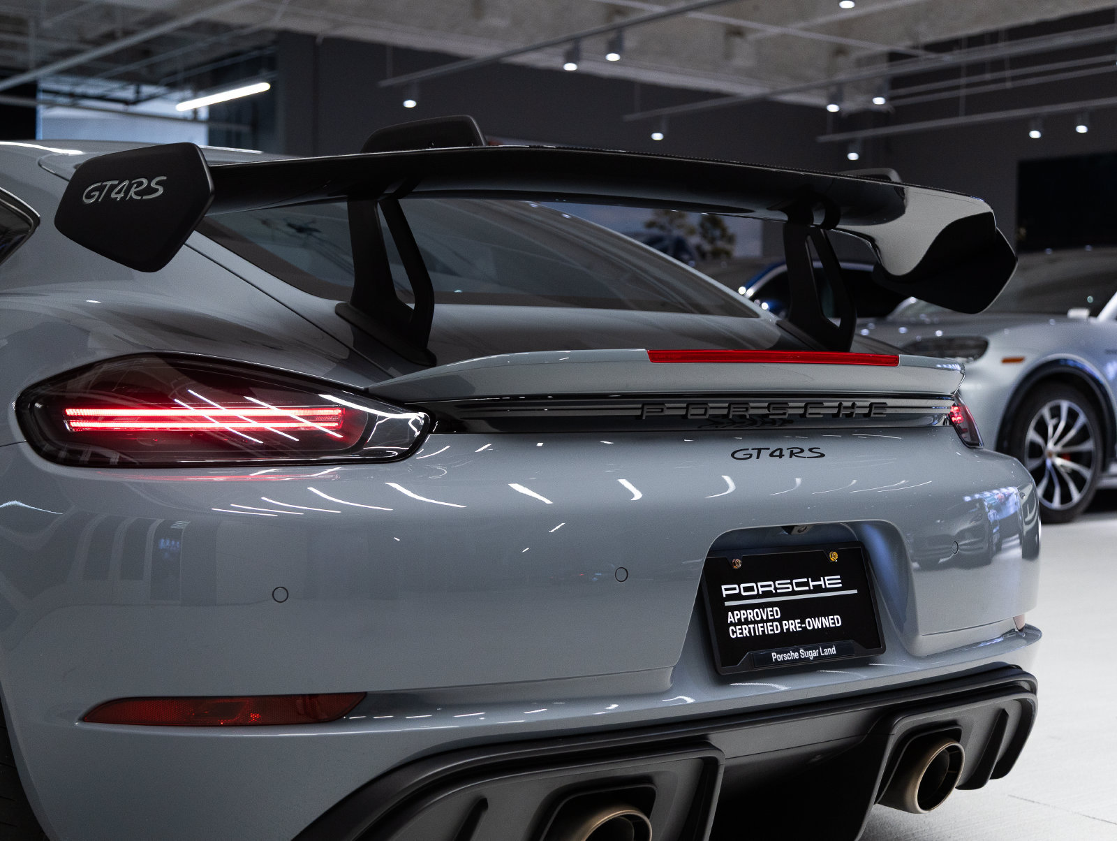 Used 2023 Porsche 718 Cayman GT4 RS w/ Weissach Package RWD image 28