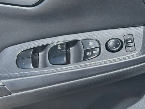Used 2021 Nissan Sentra SV FWD image 15