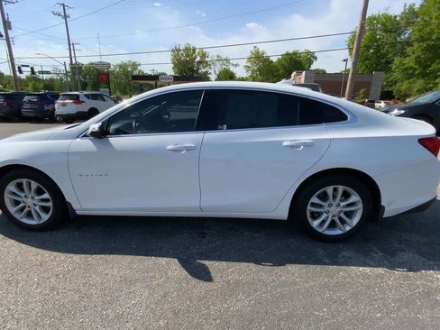 Used 2018 Chevrolet Malibu LT FWD image 5