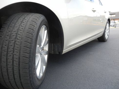 Used 2013 Chevrolet Malibu LT FWD image 17