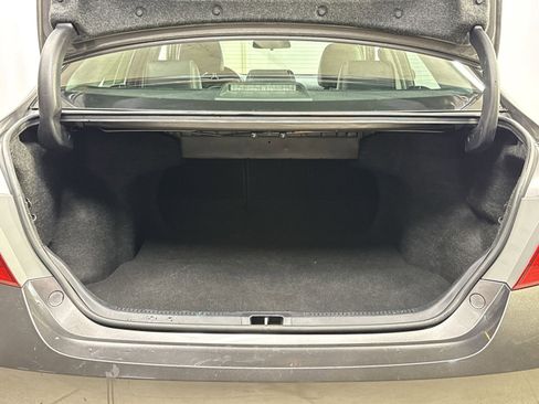 Used 2017 Toyota Camry SE image 29