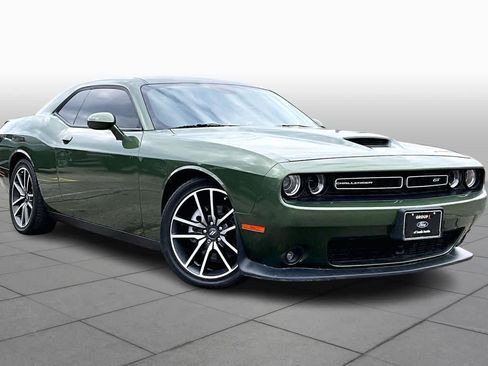 Used 2023 Dodge Challenger GT w/ Plus Package image 4