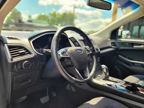 Used 2017 Ford Edge SEL w/ Cargo Accessory Package AWD/4WD image 8